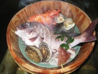 Jigoku-steamed seafood